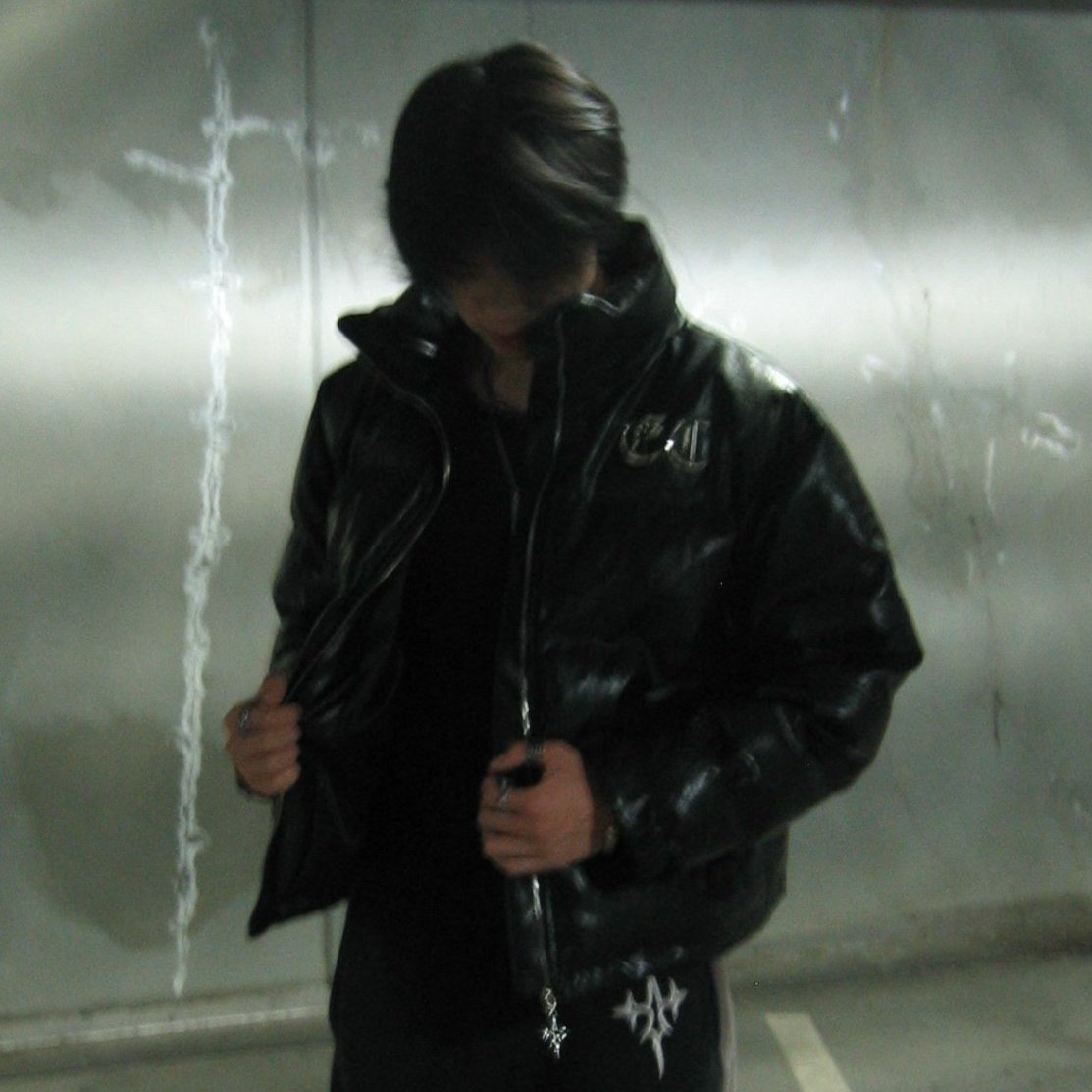 Generation 1 Leather Puffer (Noir)